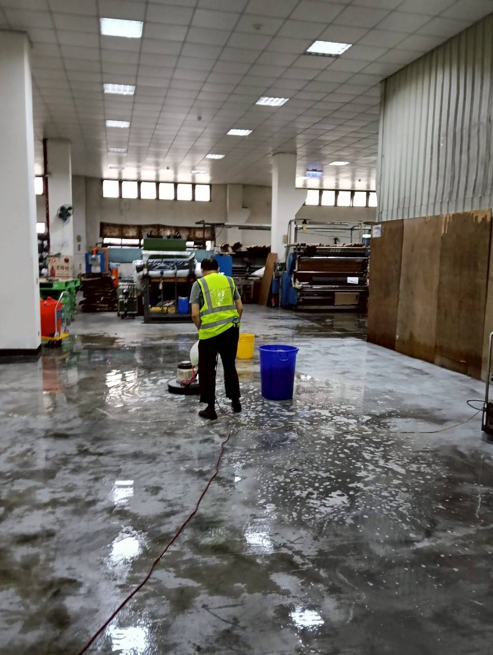  高壓清洗服務適合那些場景？從住宅到工業的全方位應用指南 